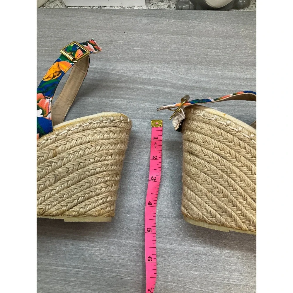NWOT QUPID FLORL NAVY BLUE AND ORANGE ESPADRILLES WEDGE SANDALS